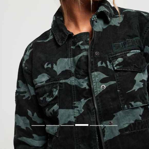 Superdry women Riley Rookie cropped cotton Sea Camo zipper snaps badge 8 Jacket - Picture 3 of 16